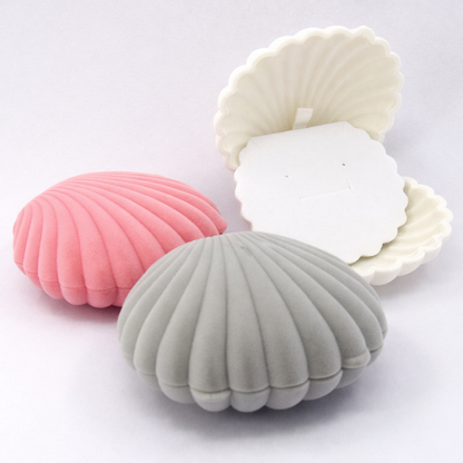 Shell-Shaped Velvet Jewelry Box