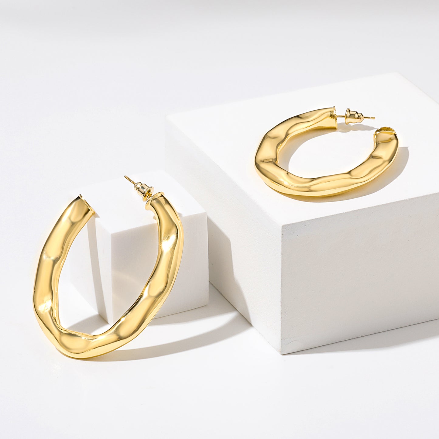 Chunky Oval Hoop Earrings 14K Gold Plated